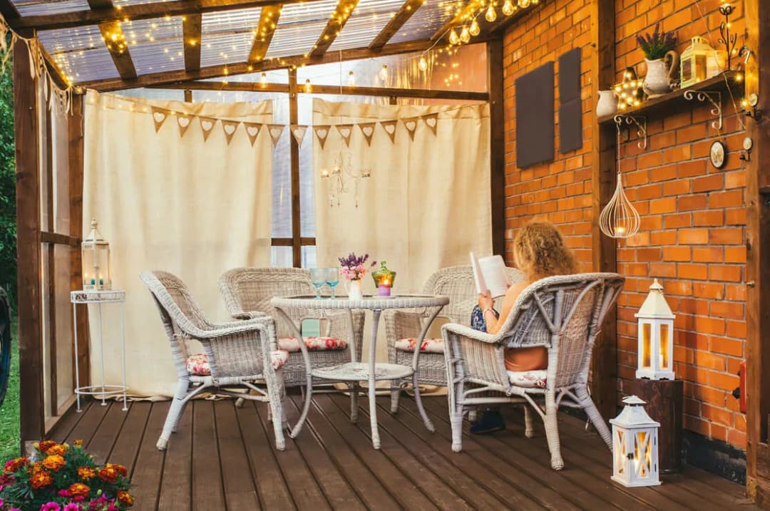 Jak zamontować zasłony na taras? Proste metody i praktyczne porady