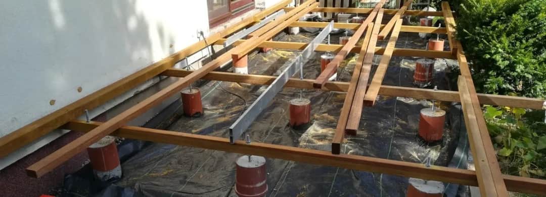 Co ile legary pod taras? Kluczowe informacje o prawidłowym rozstawie