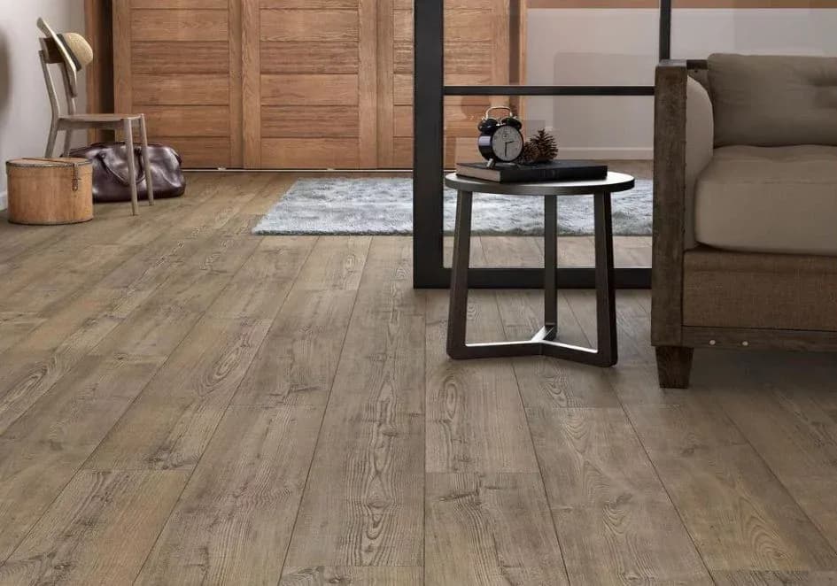 Jakie panele wybrać: klejone czy pływające? Porównanie zalet i wad